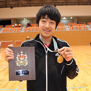 東島君 単優勝で二冠