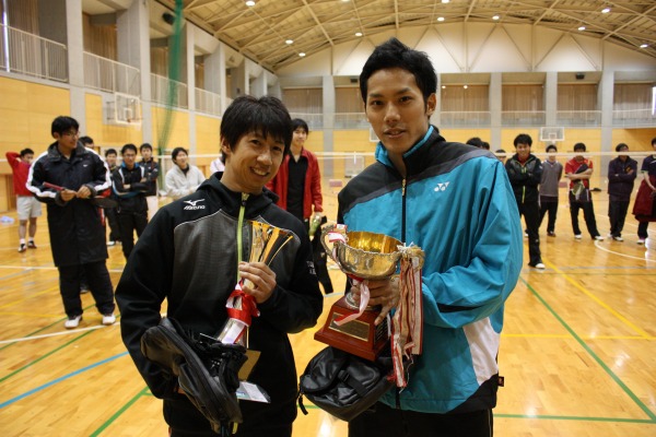 選手権優勝の立松・天野組