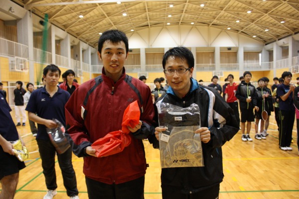一般の部準優勝の野々山・谷口組